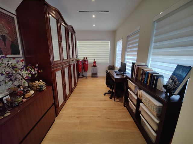 1823 S Bayshore Ln 0, Miami, FL 33133