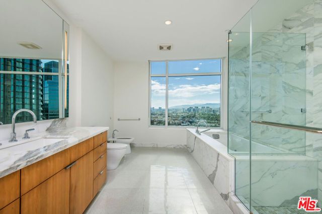 1 W Century Drive 24A & 24D, Los Angeles, CA 90067