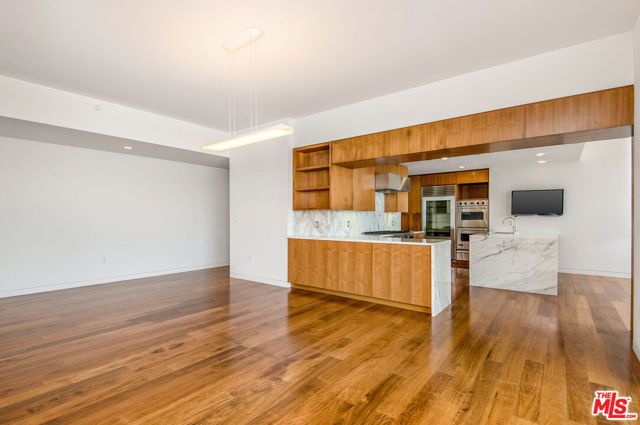 1 W Century Drive 24A & 24D, Los Angeles, CA 90067