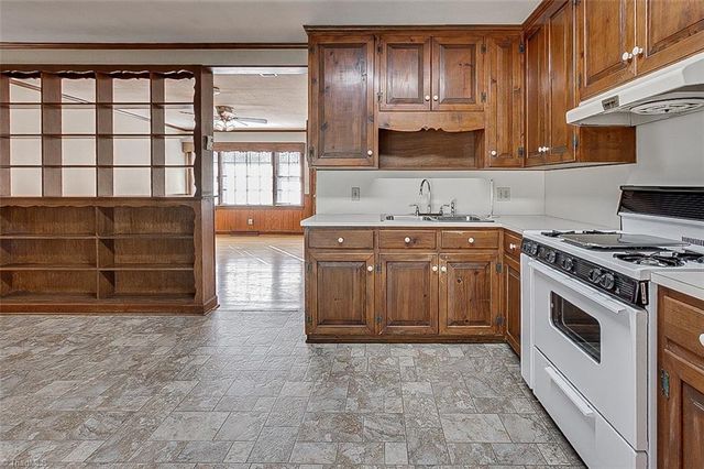 326 Greenvale Road, Asheboro, NC 27203