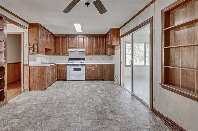 326 Greenvale Road, Asheboro, NC 27203