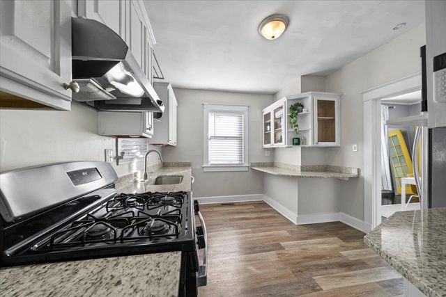 2052 CENTRAL AVE, Memphis, TN 38104