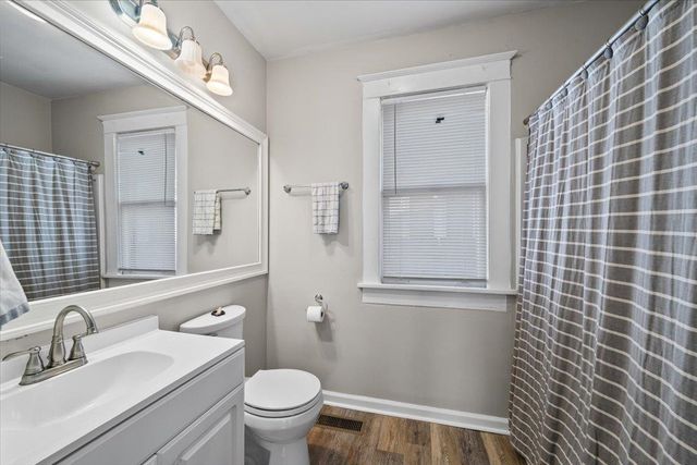 2052 CENTRAL AVE, Memphis, TN 38104