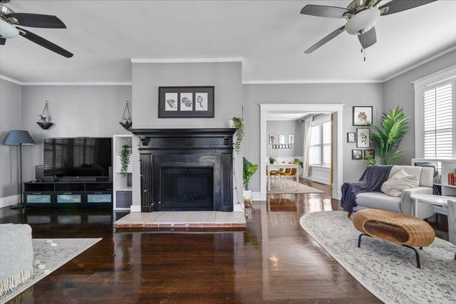 2052 CENTRAL AVE, Memphis, TN 38104