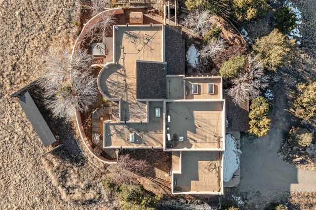 33 Moya Lp, Santa Fe, NM 87508