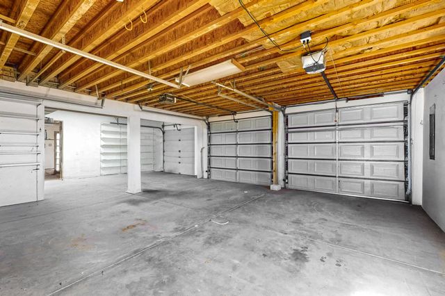 33 Moya Lp, Santa Fe, NM 87508