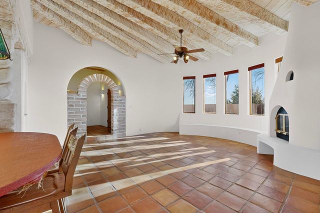 33 Moya Lp, Santa Fe, NM 87508