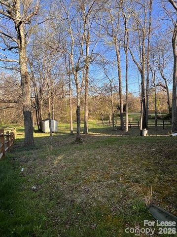 9608 Kayce Lane, Charlotte, NC 28213