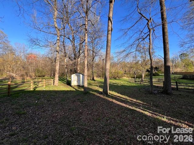 9608 Kayce Lane, Charlotte, NC 28213