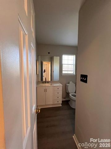 9608 Kayce Lane, Charlotte, NC 28213