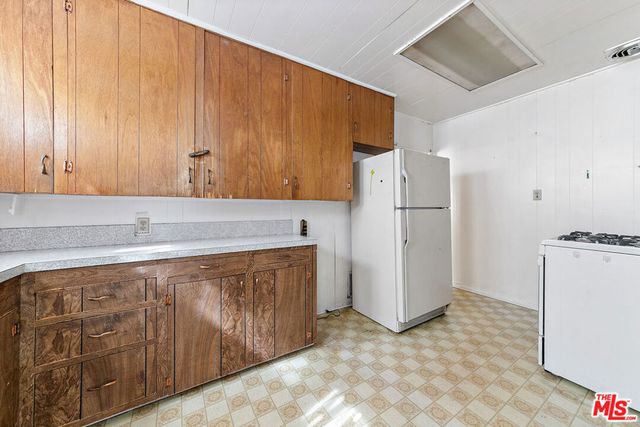 1738 Redcliff Street, Los Angeles, CA 90026