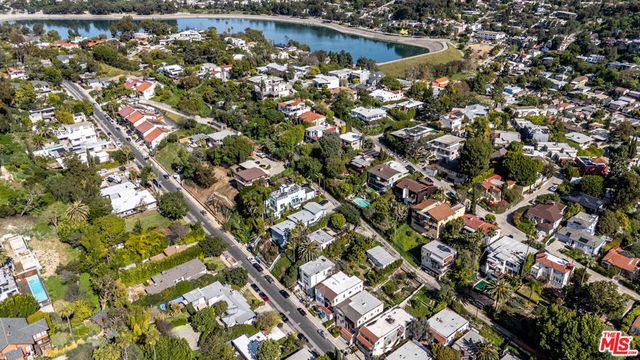 1738 Redcliff Street, Los Angeles, CA 90026