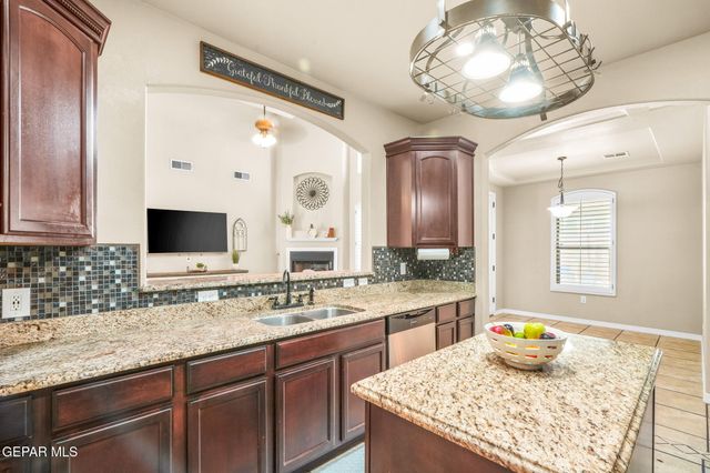 115 APACHE BRAVE Street, Santa Teresa, NM 88008