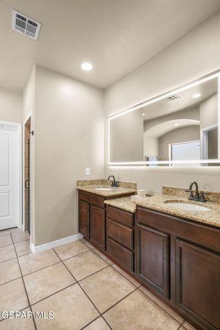 115 APACHE BRAVE Street, Santa Teresa, NM 88008