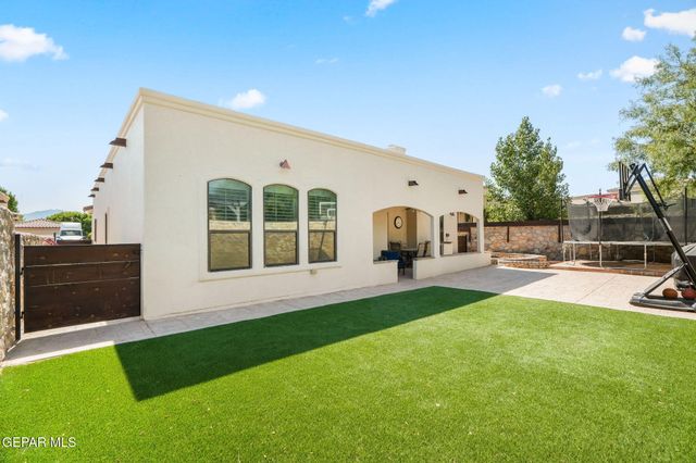115 APACHE BRAVE Street, Santa Teresa, NM 88008
