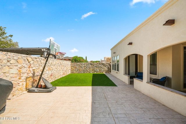 115 APACHE BRAVE Street, Santa Teresa, NM 88008