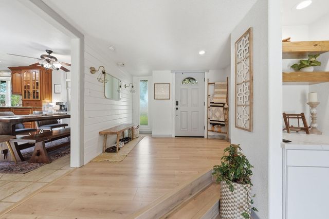 19970 Loafer Way, Redding, CA 96002