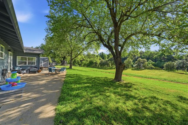 19970 Loafer Way, Redding, CA 96002