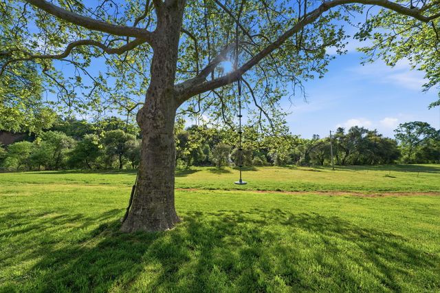 19970 Loafer Way, Redding, CA 96002