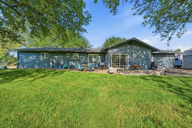 19970 Loafer Way, Redding, CA 96002