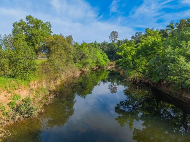 19970 Loafer Way, Redding, CA 96002