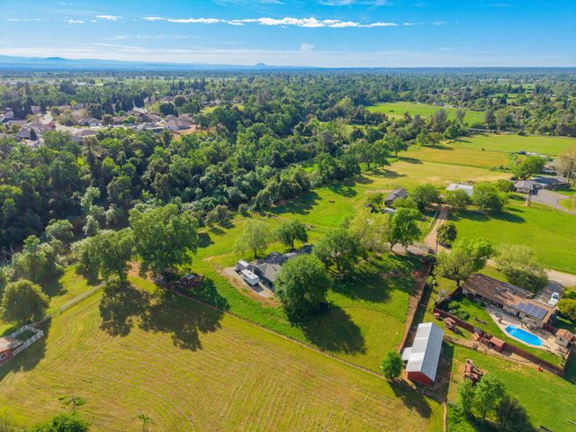 19970 Loafer Way, Redding, CA 96002