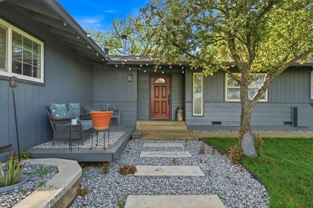 19970 Loafer Way, Redding, CA 96002