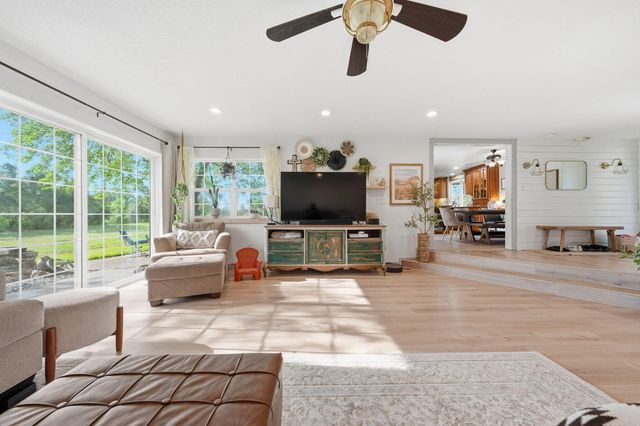 19970 Loafer Way, Redding, CA 96002