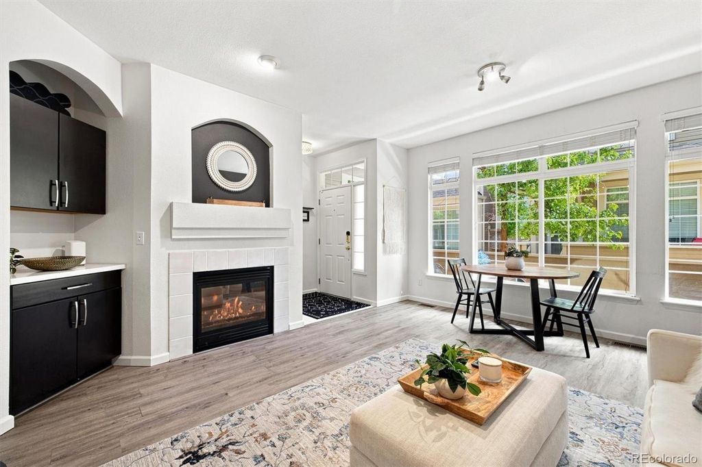Image 11 of property listing at 5555 E Briarwood Avenue 1703, Centennial, CO 80122