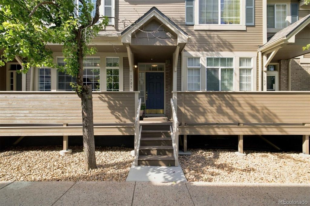 Image 3 of property listing at 5555 E Briarwood Avenue 1703, Centennial, CO 80122