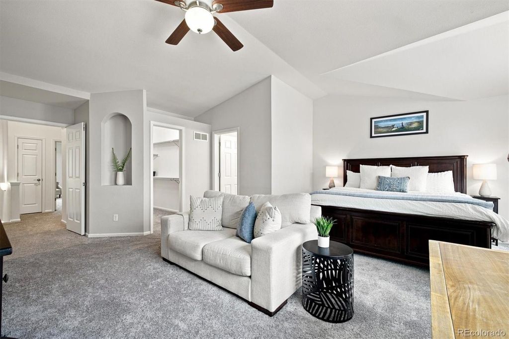 Image 21 of property listing at 5555 E Briarwood Avenue 1703, Centennial, CO 80122