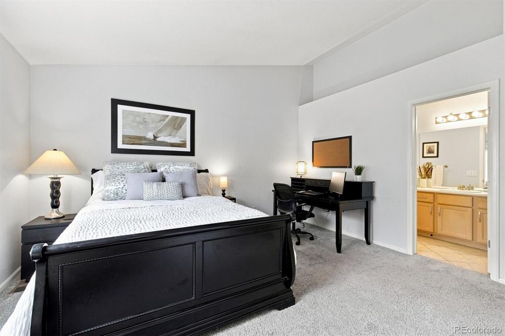 Image 31 of property listing at 5555 E Briarwood Avenue 1703, Centennial, CO 80122