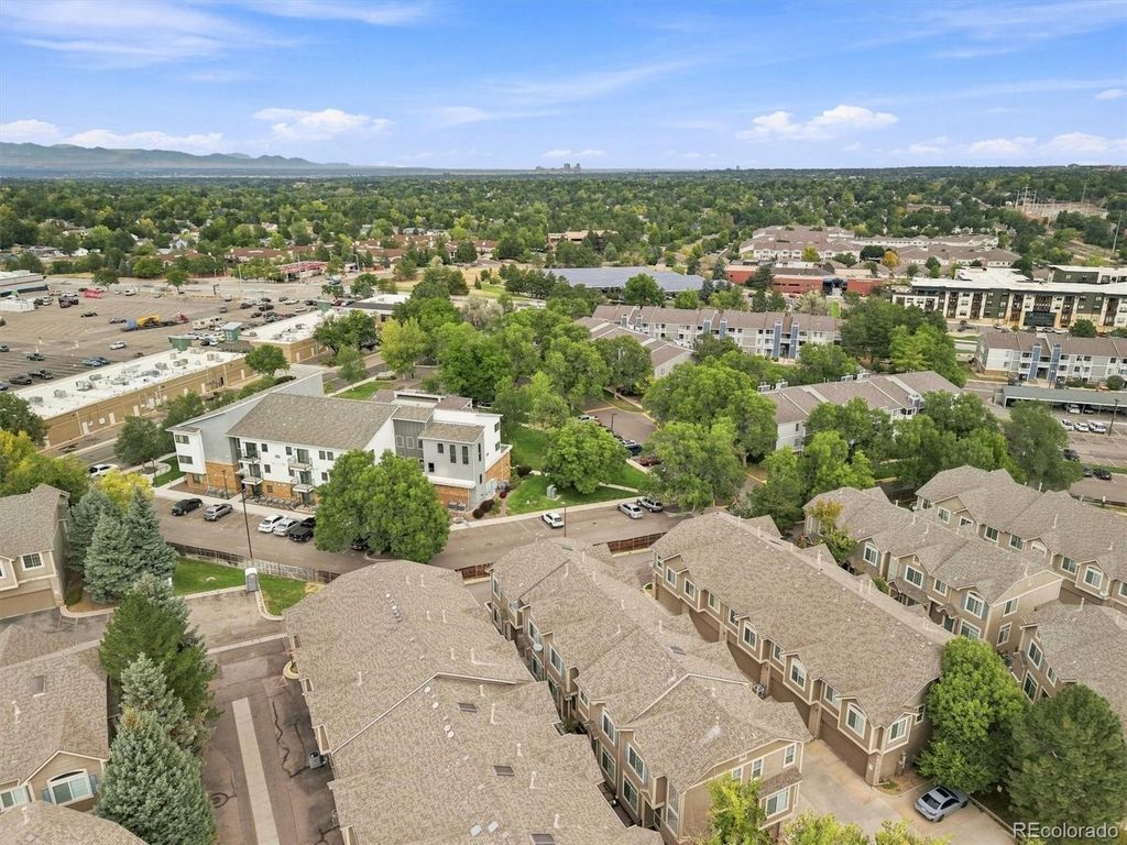 Image 40 of property listing at 5555 E Briarwood Avenue 1703, Centennial, CO 80122