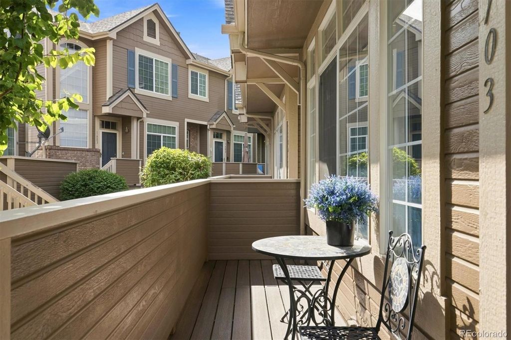 Image 5 of property listing at 5555 E Briarwood Avenue 1703, Centennial, CO 80122