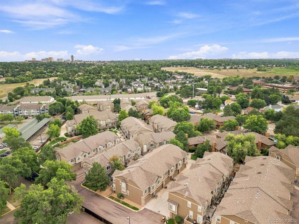 Image 42 of property listing at 5555 E Briarwood Avenue 1703, Centennial, CO 80122