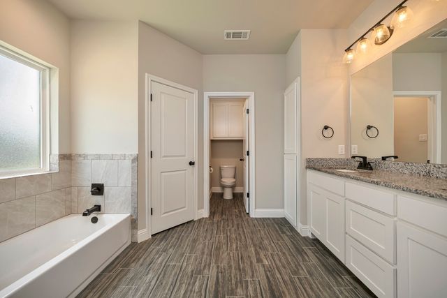 917 E 3rd Street, Springtown, TX 76082