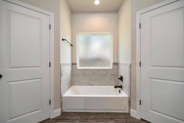 917 E 3rd Street, Springtown, TX 76082