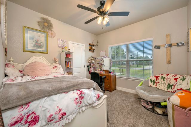 917 E 3rd Street, Springtown, TX 76082