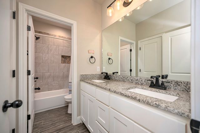 917 E 3rd Street, Springtown, TX 76082