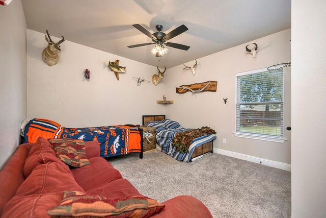 917 E 3rd Street, Springtown, TX 76082