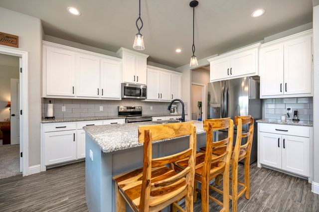 917 E 3rd Street, Springtown, TX 76082