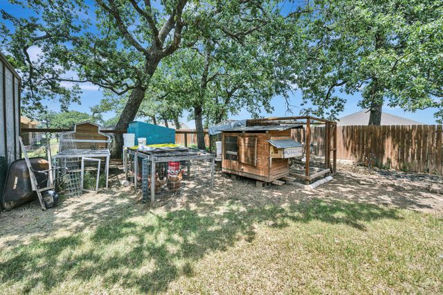 917 E 3rd Street, Springtown, TX 76082