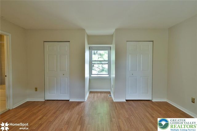 1862 Falcon Drive, Bethlehem City, PA 18017