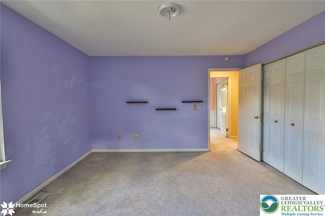 1862 Falcon Drive, Bethlehem City, PA 18017