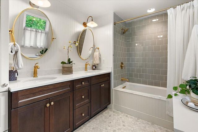 1575 Earhart Road, Ann Arbor Twp, MI 48105