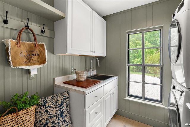 1575 Earhart Road, Ann Arbor Twp, MI 48105