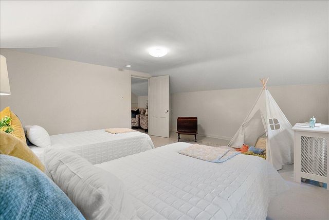 1575 Earhart Road, Ann Arbor Twp, MI 48105