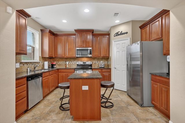 3715 Sicily Street, Irving, TX 75038
