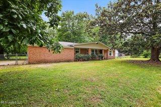 3303 Ridgeland Dr Drive, Jackson, MS 39212