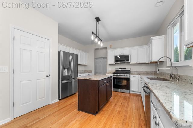 934 Running Brook Drive, Holly Township, MI 48442